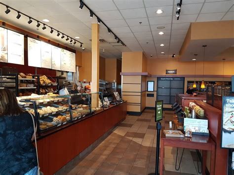 Panera Bread, 8062 Old Carriage Ct, Shakopee, MN 